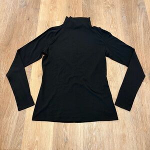 Lululemon Classic Black Turtleneck Base Layer Athleisure Gym Women’s 8 Stretch